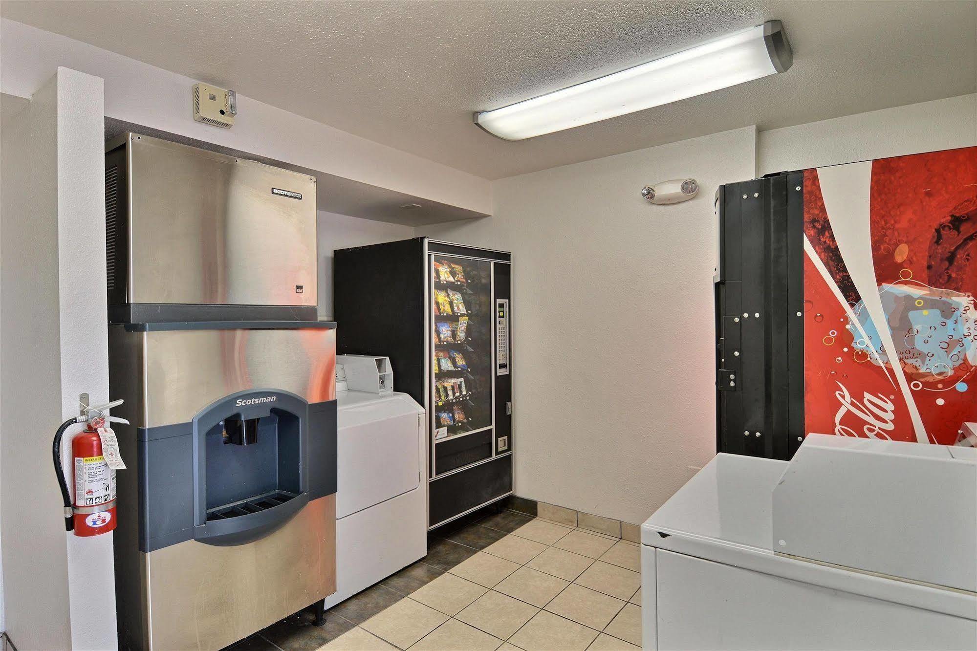 Motel 6-Nashua, Nh Екстер'єр фото